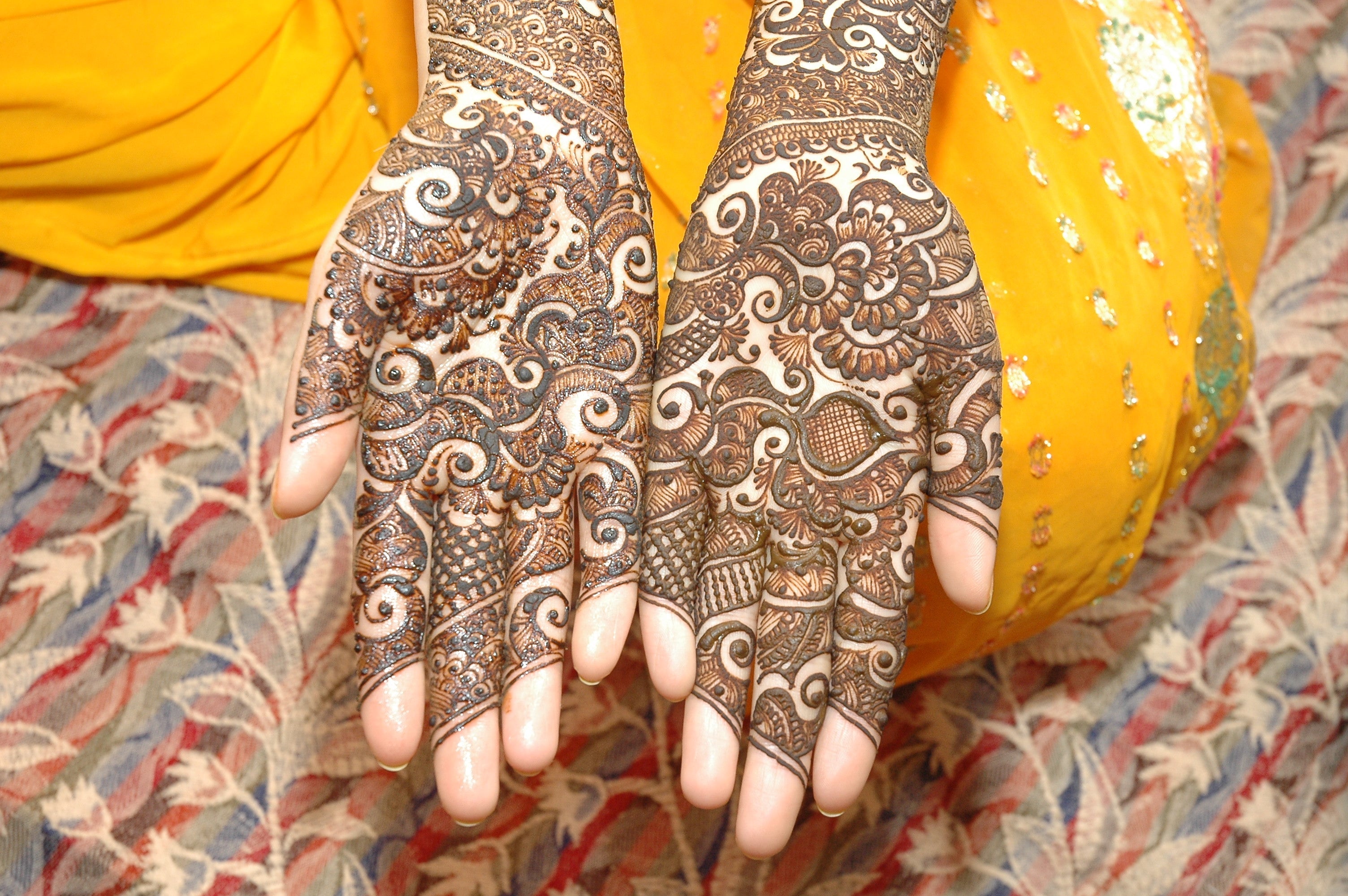 Heena Tattoos