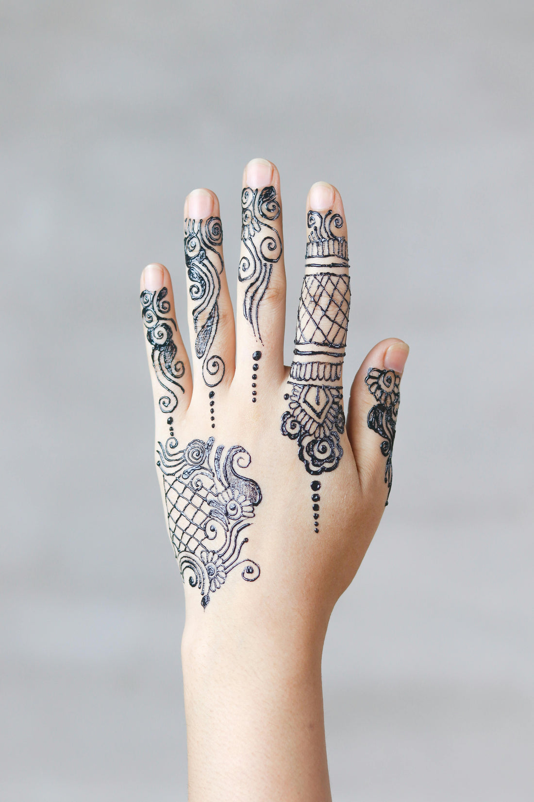 Could You Be Allergic to Jagua Tattoos? Here’s What You Need to Know 🌿💙